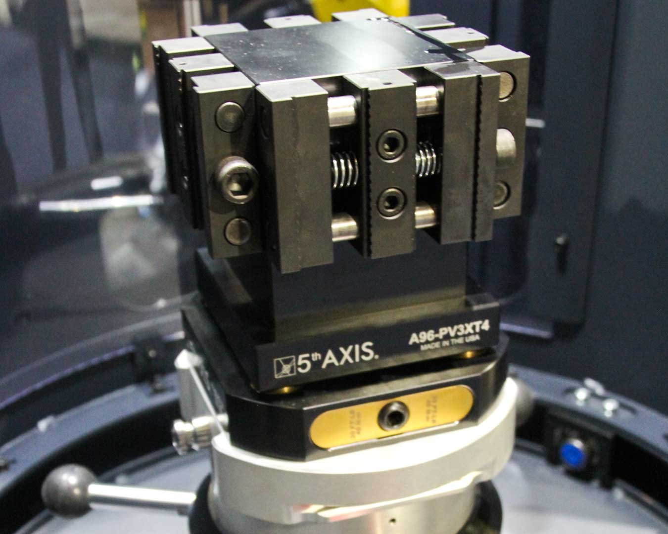 5thaxis-westec23-tra